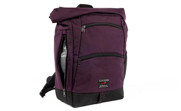 The face of the Addax 26 in Aubergine Ballistic with Northwest Sky 200 Halcyon interior